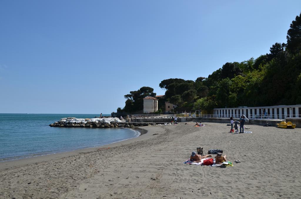 La Perla Del Magra Holidays House Monte Marcello Luaran gambar