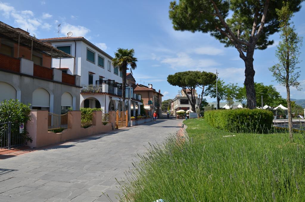 La Perla Del Magra Holidays House Monte Marcello Luaran gambar